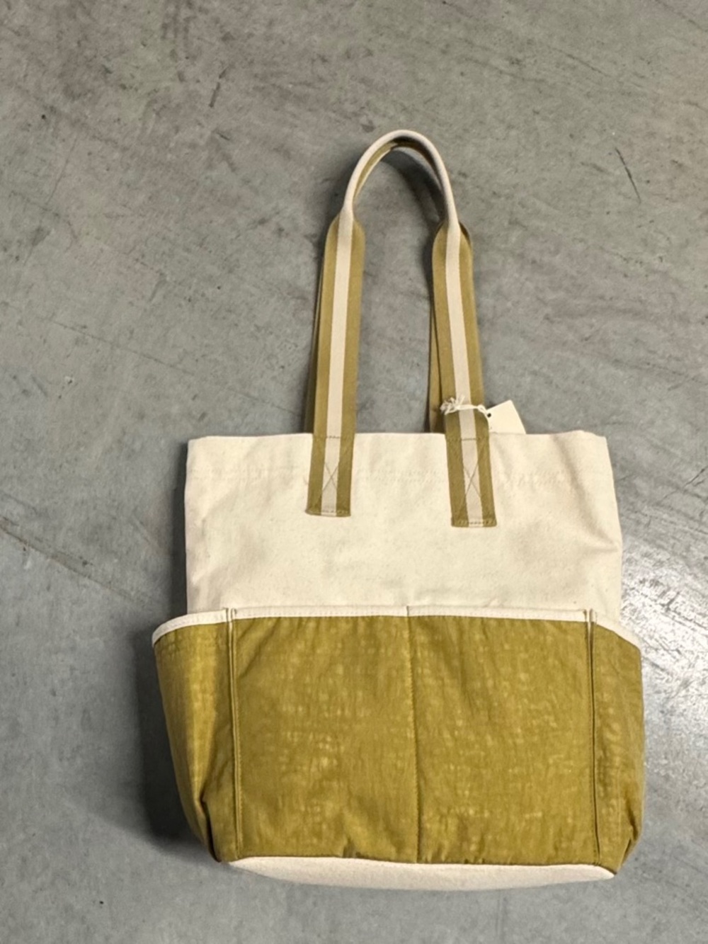 Universal Thread Canvas Tote in Cream and Olive